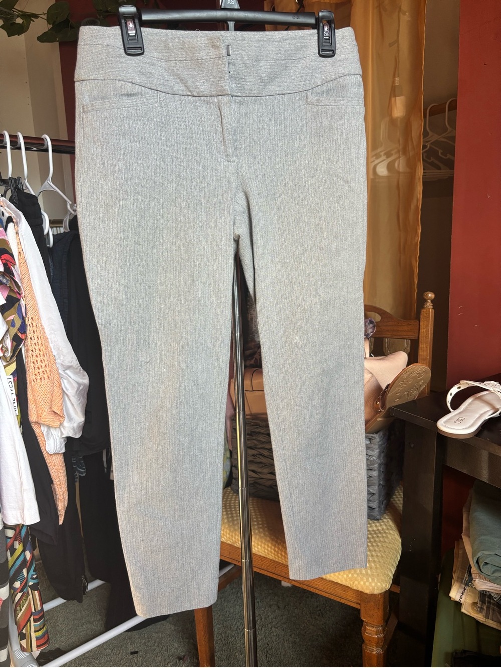 LOFT Light Gray Cropped Straight-Leg Pants